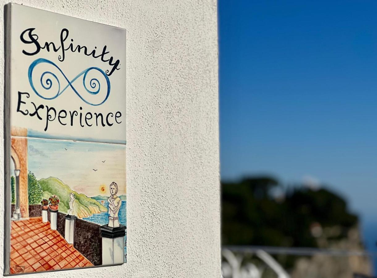 Infinity Experience Casa Vacanza Incantevole Con Terrazzo Scala Bagian luar foto