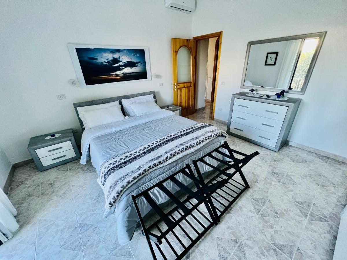 Infinity Experience Casa Vacanza Incantevole Con Terrazzo Scala Bagian luar foto