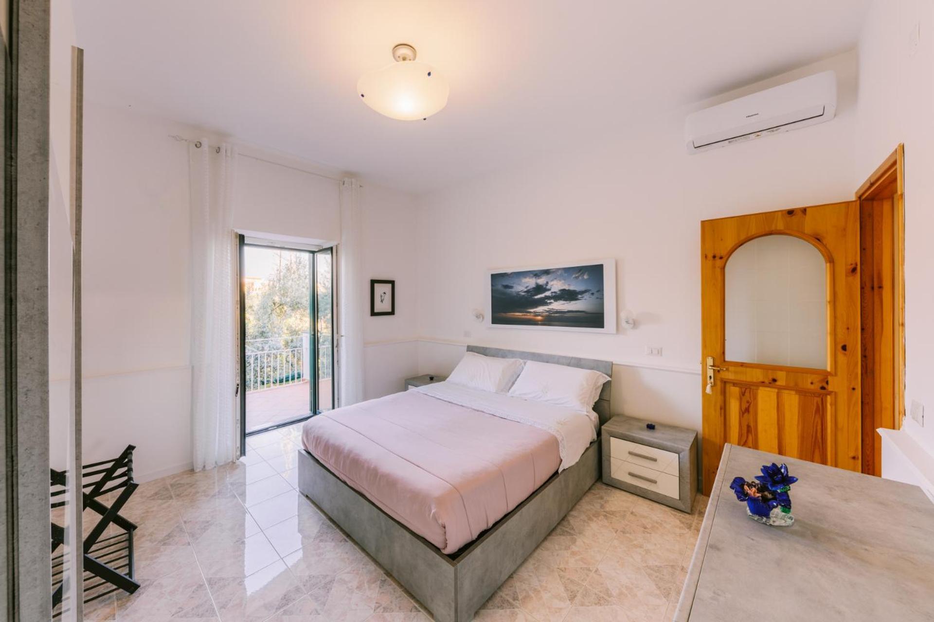 Infinity Experience Casa Vacanza Incantevole Con Terrazzo Scala Bagian luar foto